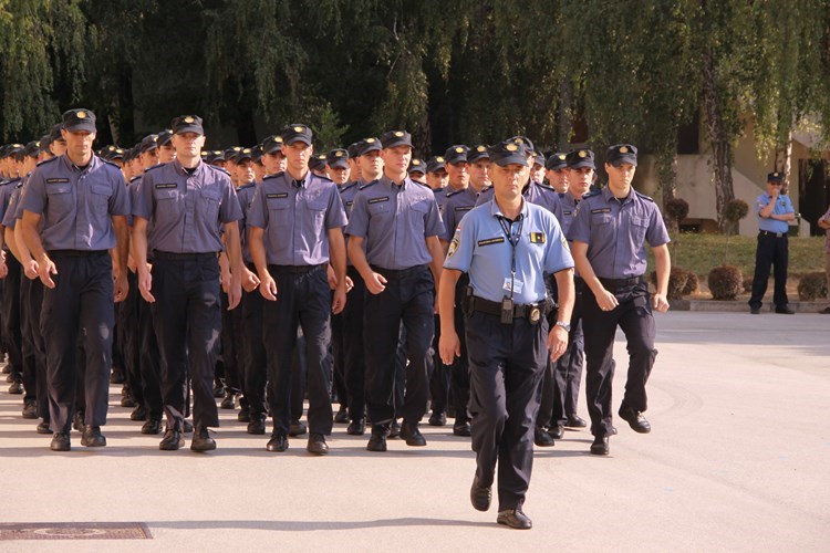 Slika /PU_SiM/ŠKOLOVANJE/skola.jfif